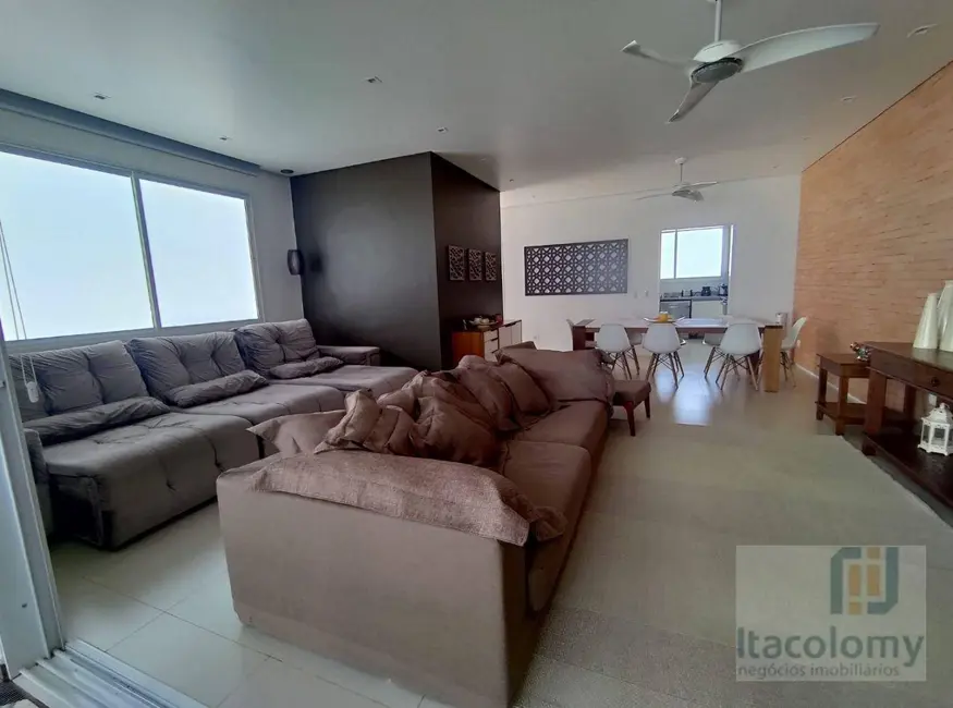 Foto 3 de Casa de Condomínio com 4 quartos à venda, 192m2 em Sao Sebastiao - SP