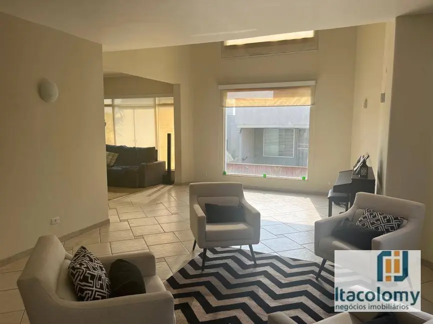 Foto 3 de Casa de Condomínio com 5 quartos à venda, 320m2 em Santana De Parnaiba - SP