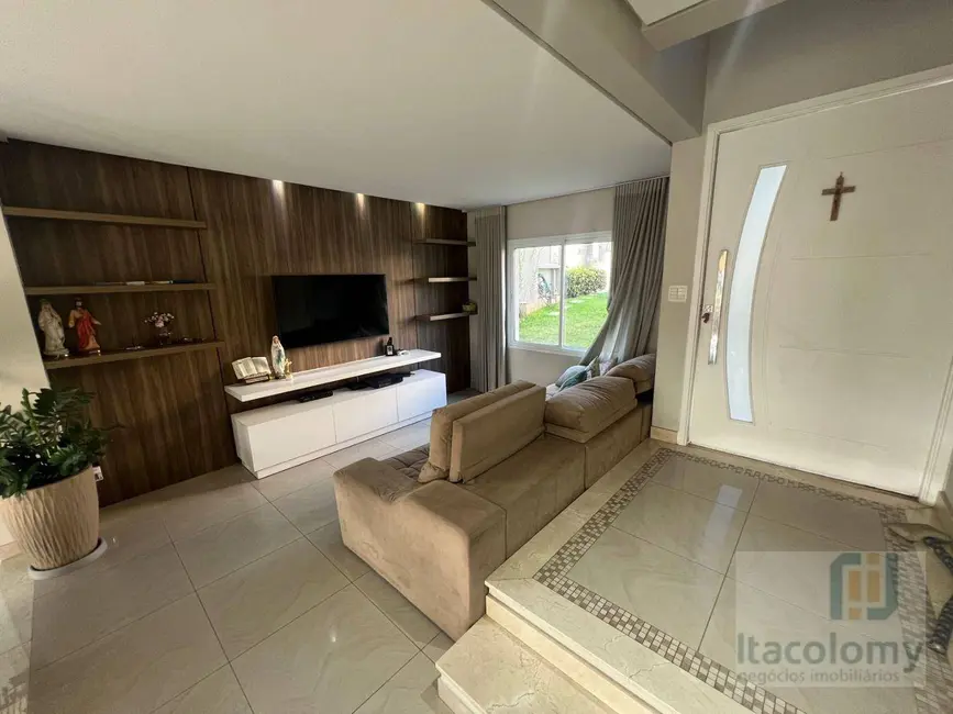 Foto 3 de Casa de Condomínio com 3 quartos à venda, 360m2 em Santana De Parnaiba - SP