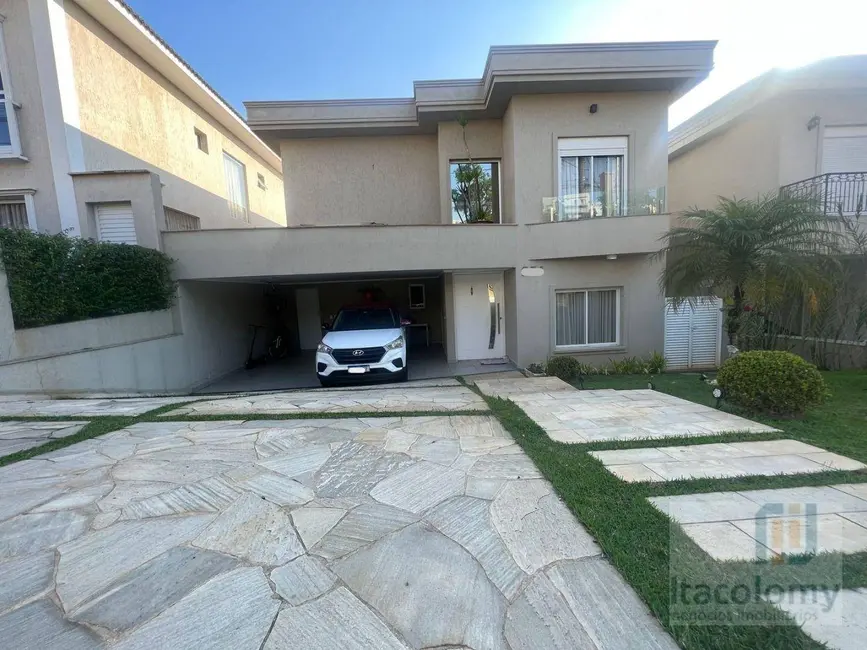 Foto 1 de Casa de Condomínio com 3 quartos à venda, 360m2 em Santana De Parnaiba - SP