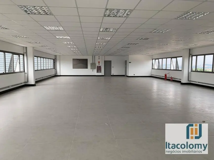 Armazém / Galpão para alugar, 15200m2 em Cumbica, Guarulhos - SP - imagem 2 Foto 2 de Armazém / Galpão para alugar, 15200m2 em Cumbica, Guarulhos - SP