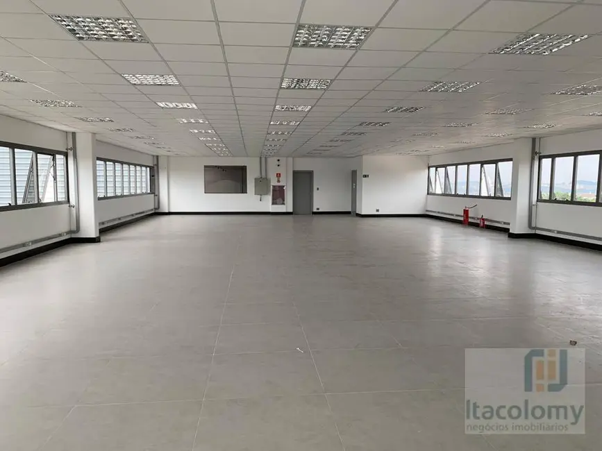 Foto 2 de Armazém / Galpão para alugar, 15200m2 em Cumbica, Guarulhos - SP