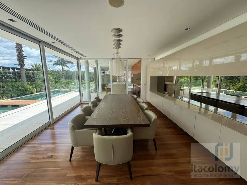 Foto 9 de Casa de Condomínio com 4 quartos para alugar, 720m2 em Tamboré, Santana De Parnaiba - SP