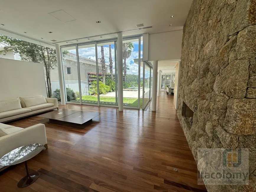 Foto 3 de Casa de Condomínio com 4 quartos para alugar, 720m2 em Tamboré, Santana De Parnaiba - SP