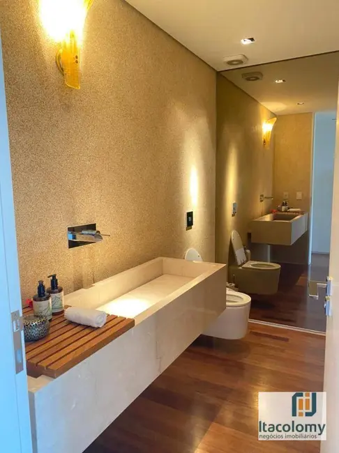 Foto 9 de Casa de Condomínio com 4 quartos para alugar, 720m2 em Tamboré, Santana De Parnaiba - SP