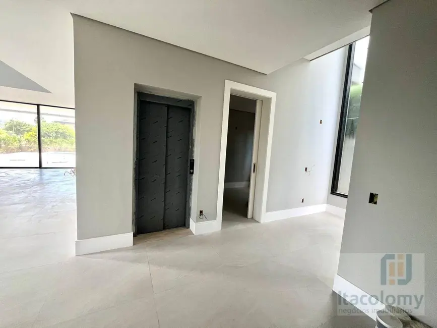 Foto 5 de Casa de Condomínio com 5 quartos à venda, 557m2 em Tamboré, Santana De Parnaiba - SP