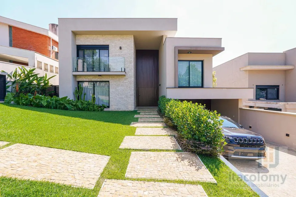 Casa de Condomínio com 4 quartos à venda, 640m2 em Barueri - SP - imagem 1 Foto 1 de Casa de Condomínio com 4 quartos à venda, 640m2 em Barueri - SP