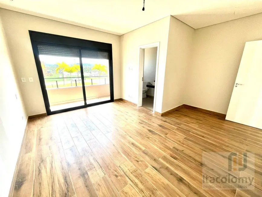 Foto 5 de Casa de Condomínio com 4 quartos à venda, 436m2 em Colinas da Anhangüera, Santana De Parnaiba - SP