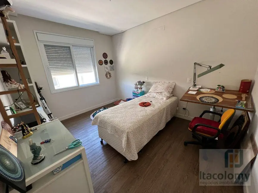 Foto 9 de Casa de Condomínio com 4 quartos à venda, 443m2 em Santana De Parnaiba - SP