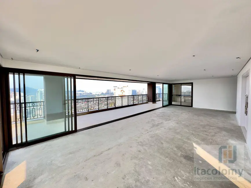 Cobertura com 4 quartos à venda, 708m2 em Alphaville Empresarial, Barueri - SP - imagem 1 Foto 1 de Cobertura com 4 quartos à venda, 708m2 em Alphaville Empresarial, Barueri - SP