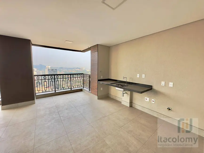 Cobertura com 4 quartos à venda, 708m2 em Alphaville Empresarial, Barueri - SP - imagem 8 Foto 8 de Cobertura com 4 quartos à venda, 708m2 em Alphaville Empresarial, Barueri - SP