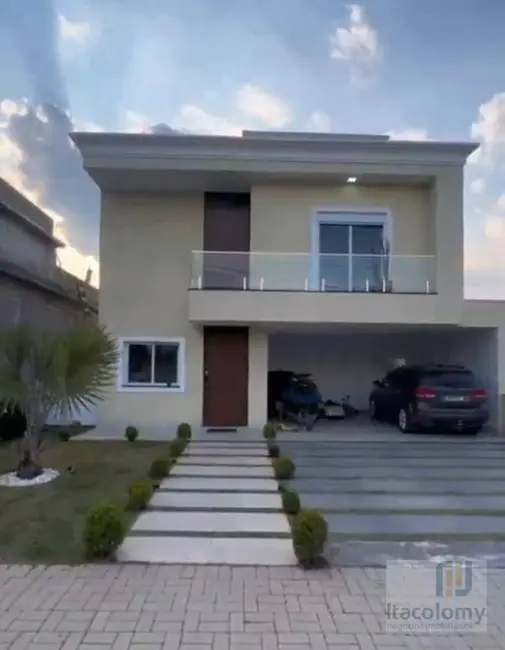 Foto 1 de Casa de Condomínio com 4 quartos à venda, 310m2 em Sítio do Morro, Santana De Parnaiba - SP