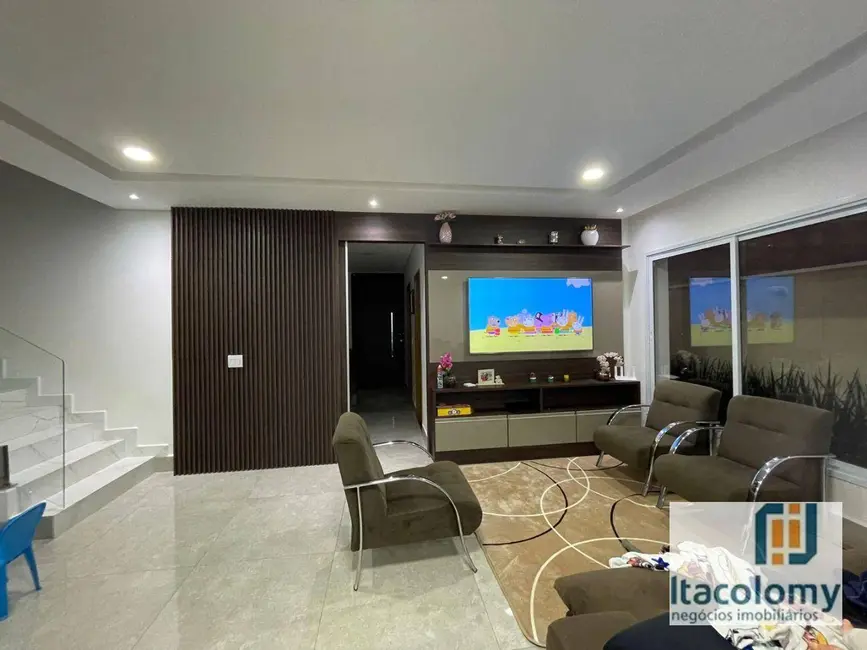 Foto 3 de Casa de Condomínio com 4 quartos à venda, 310m2 em Sítio do Morro, Santana De Parnaiba - SP