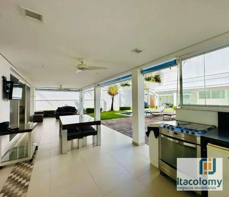 Foto 4 de Casa de Condomínio com 4 quartos à venda e para alugar, 683m2 em Barueri - SP