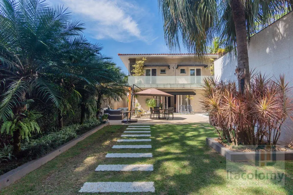 Foto 2 de Casa com 5 quartos à venda, 606m2 em Pacaembu, São Paulo - SP