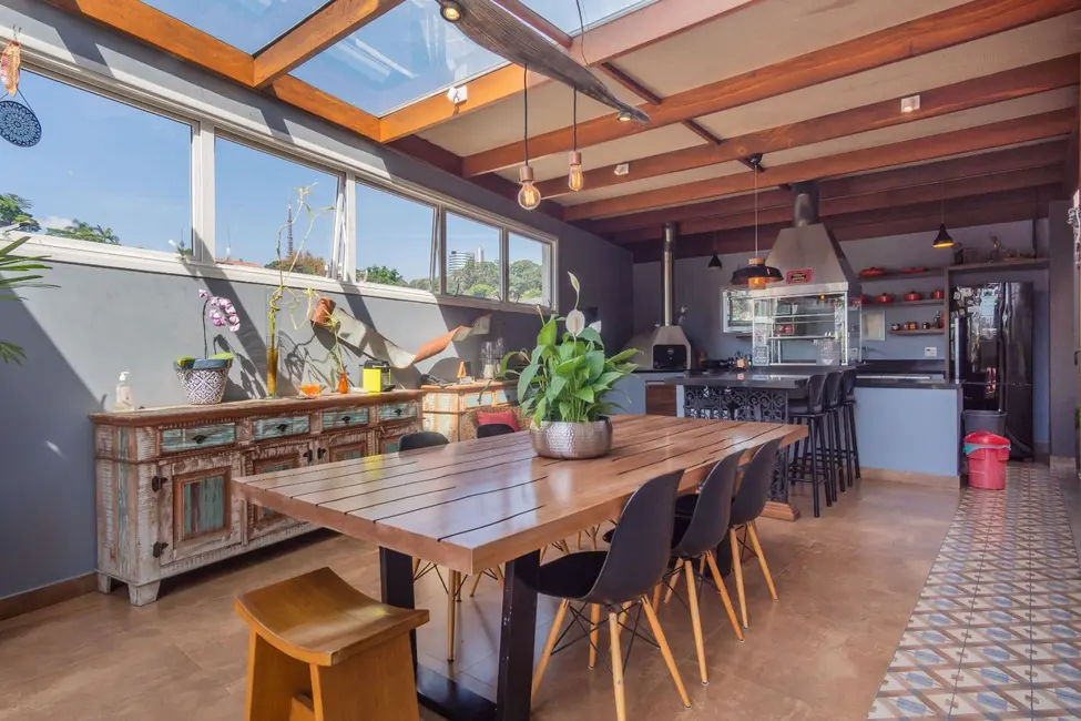 Foto 3 de Casa com 5 quartos à venda, 606m2 em Pacaembu, São Paulo - SP