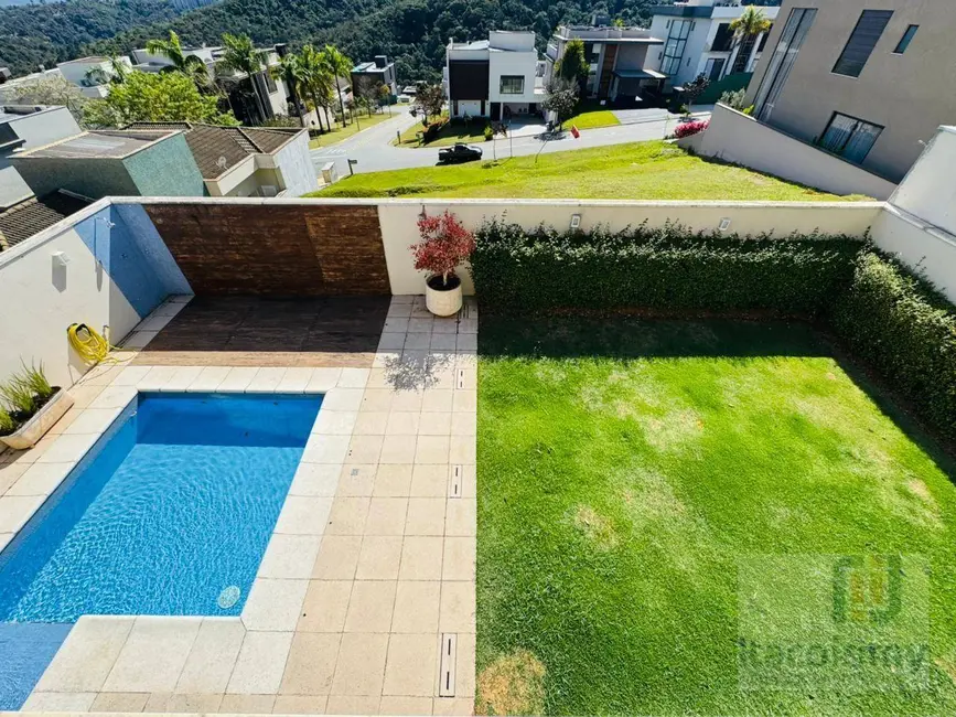 Foto 6 de Casa de Condomínio com 3 quartos para alugar, 450m2 em Santana De Parnaiba - SP