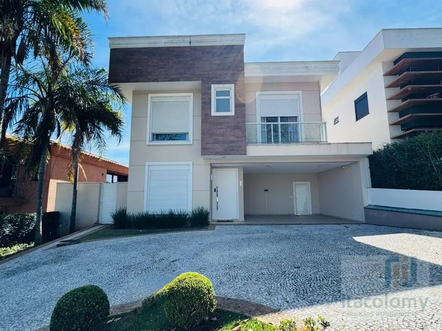 Foto 2 de Casa de Condomínio com 3 quartos para alugar, 450m2 em Santana De Parnaiba - SP