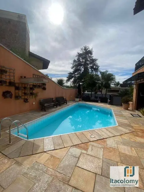 Foto 1 de Casa de Condomínio com 4 quartos à venda, 560m2 em Barueri - SP