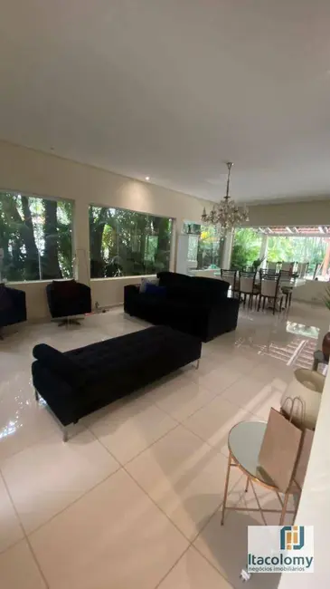 Foto 2 de Casa de Condomínio com 3 quartos à venda e para alugar, 400m2 em Santana De Parnaiba - SP