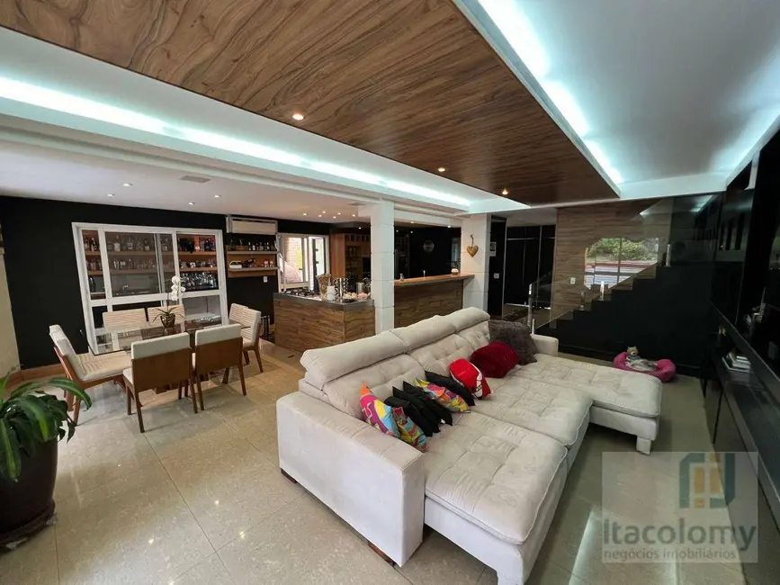 Foto 2 de Casa de Condomínio com 3 quartos à venda, 236m2 em Tamboré, Santana De Parnaiba - SP