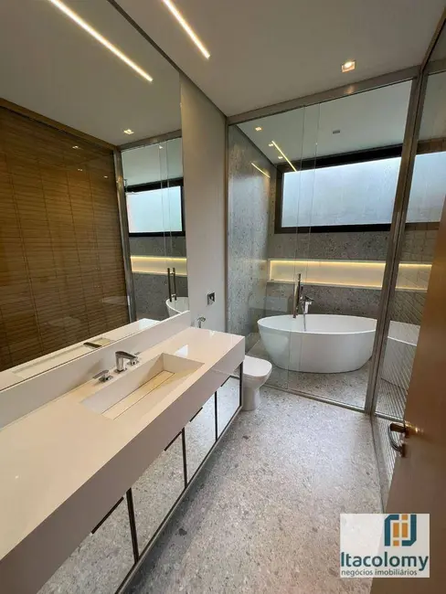 Foto 5 de Casa de Condomínio com 4 quartos à venda e para alugar, 840m2 em Barueri - SP