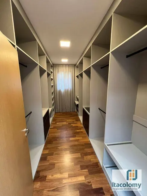Foto 9 de Casa de Condomínio com 4 quartos à venda e para alugar, 840m2 em Barueri - SP