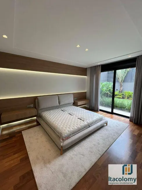 Foto 3 de Casa de Condomínio com 4 quartos à venda e para alugar, 840m2 em Barueri - SP