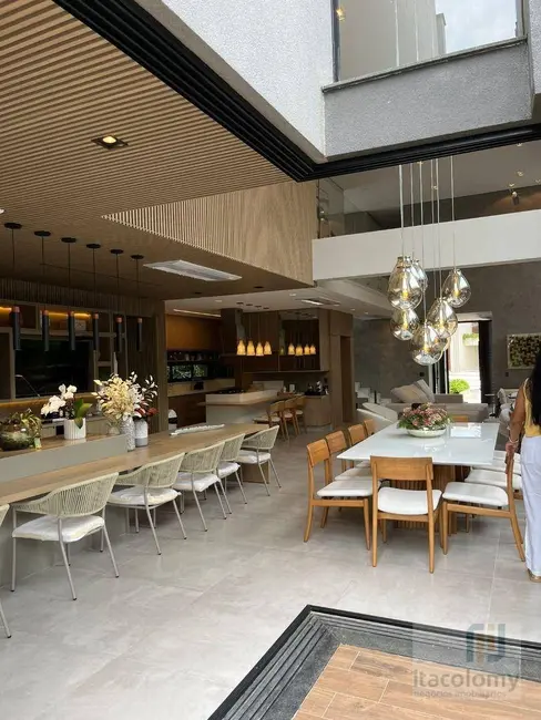 Foto 1 de Casa com 4 quartos à venda, 533m2 em Riviera de São Lourenço, Bertioga - SP