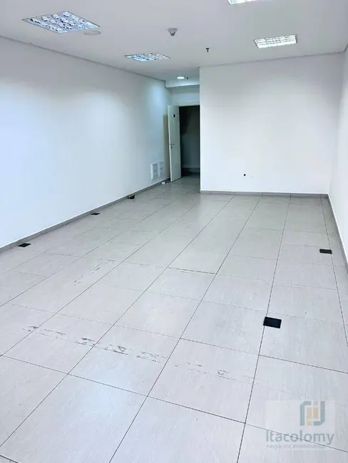 Foto 3 de Sala Comercial à venda, 51m2 em Alphaville Industrial, Barueri - SP