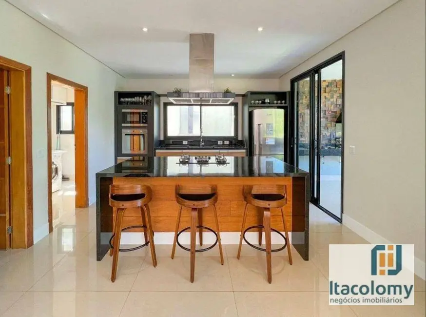 Foto 7 de Casa de Condomínio com 4 quartos à venda e para alugar, 440m2 em Santana De Parnaiba - SP