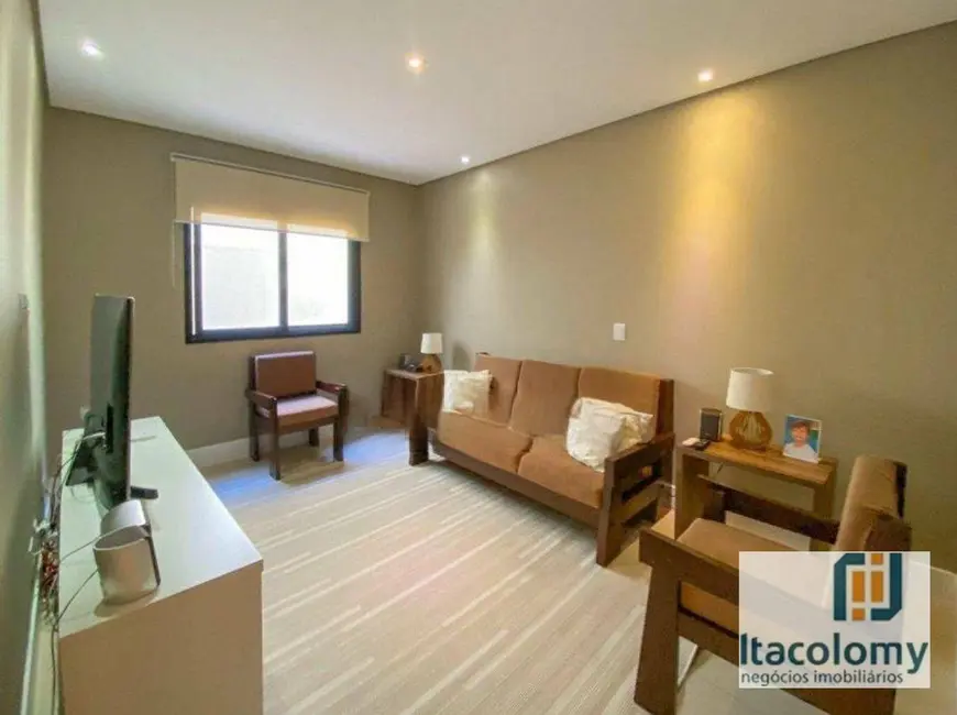 Foto 8 de Casa de Condomínio com 4 quartos à venda e para alugar, 440m2 em Santana De Parnaiba - SP