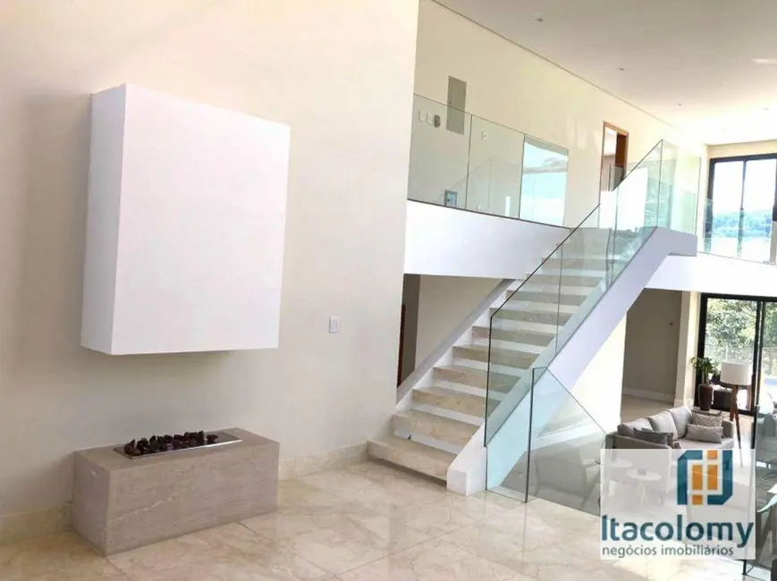 Foto 3 de Casa de Condomínio com 4 quartos à venda e para alugar, 440m2 em Santana De Parnaiba - SP