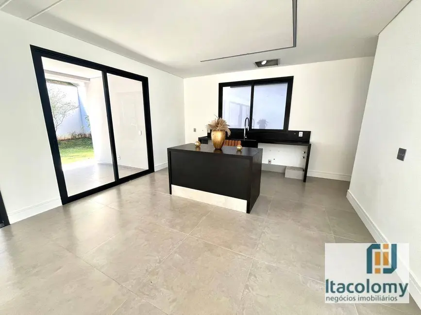 Foto 3 de Casa de Condomínio com 4 quartos à venda, 465m2 em Santana De Parnaiba - SP