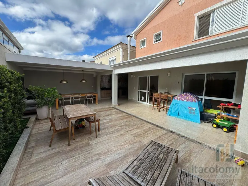 Foto 2 de Casa de Condomínio com 3 quartos à venda, 236m2 em Tamboré, Santana De Parnaiba - SP