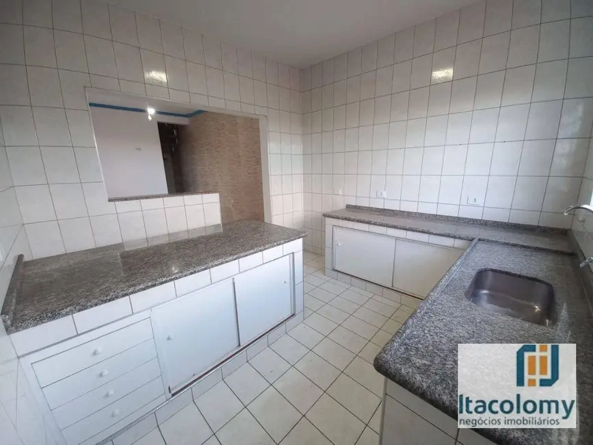 Foto 6 de Casa com 4 quartos à venda, 214m2 em Jardim Regina Alice, Barueri - SP