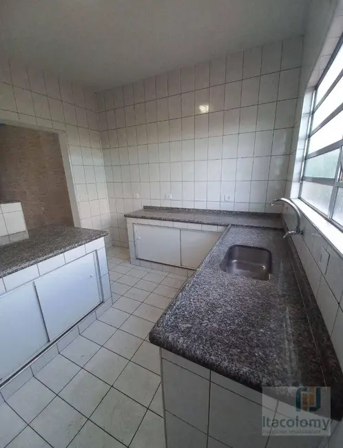 Foto 8 de Casa com 4 quartos à venda, 214m2 em Jardim Regina Alice, Barueri - SP