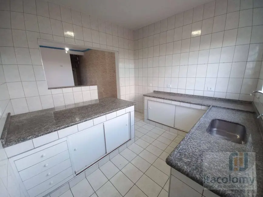 Foto 6 de Casa com 4 quartos à venda, 214m2 em Jardim Regina Alice, Barueri - SP