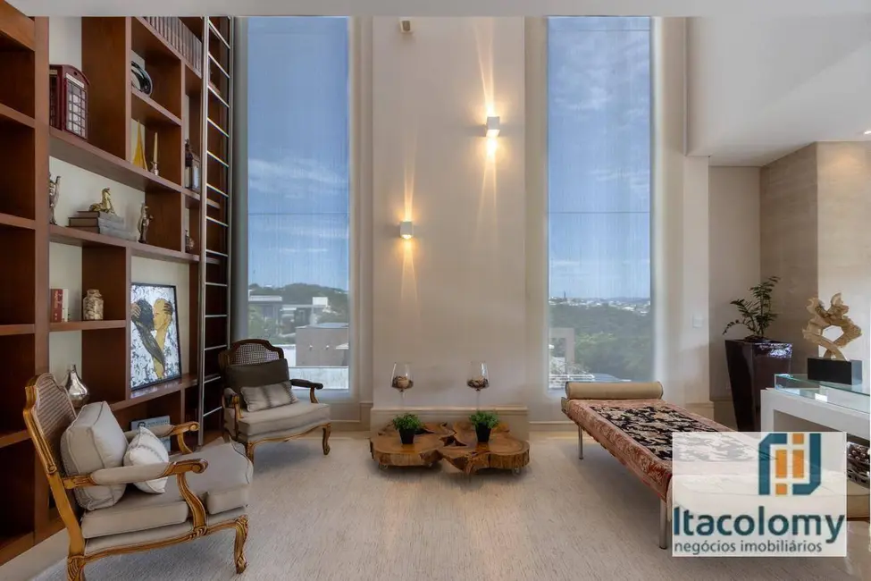 Casa de Condomínio com 5 quartos à venda, 490m2 em Santana De Parnaiba - SP - imagem 4 Foto 4 de Casa de Condomínio com 5 quartos à venda, 490m2 em Santana De Parnaiba - SP