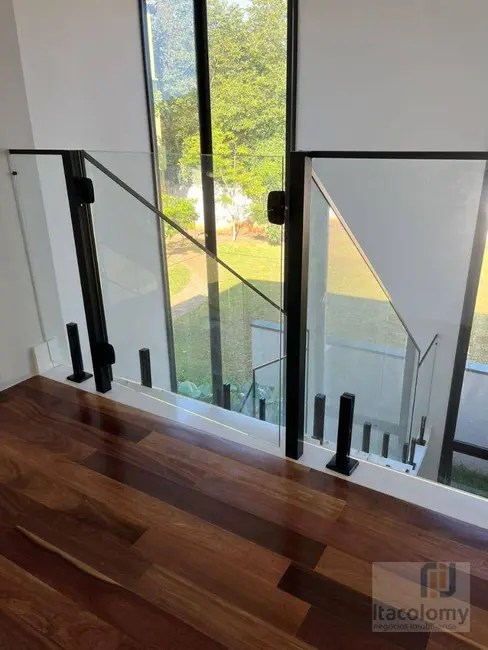 Casa de Condomínio com 5 quartos à venda, 420m2 em Santana De Parnaiba - SP - imagem 6 Foto 6 de Casa de Condomínio com 5 quartos à venda, 420m2 em Santana De Parnaiba - SP