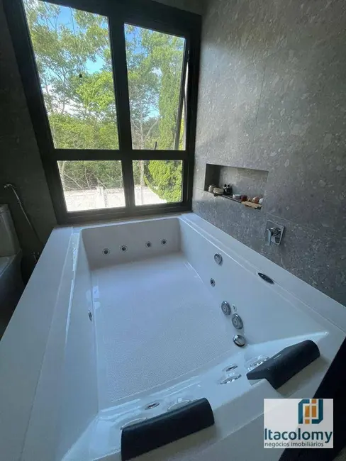 Foto 9 de Casa de Condomínio com 5 quartos à venda, 420m2 em Santana De Parnaiba - SP