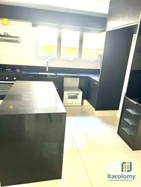 Foto 5 de Casa de Condomínio com 4 quartos à venda e para alugar, 562m2 em Santana De Parnaiba - SP