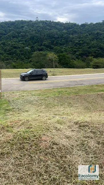 Foto 3 de Terreno / Lote à venda, 551m2 em Santana De Parnaiba - SP