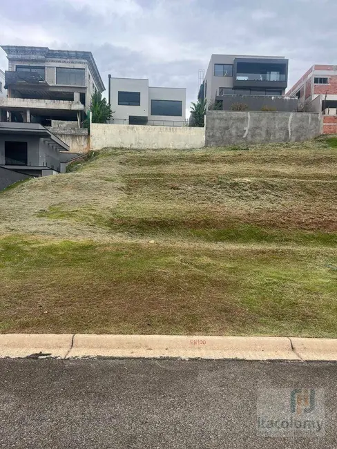 Foto 1 de Terreno / Lote à venda, 551m2 em Santana De Parnaiba - SP