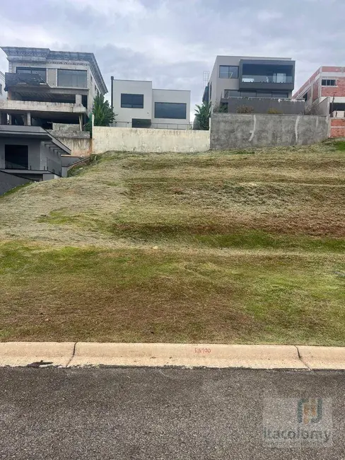 Foto 1 de Terreno / Lote à venda, 551m2 em Santana De Parnaiba - SP