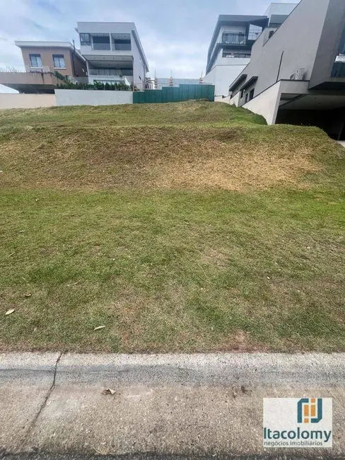 Foto 4 de Terreno / Lote à venda, 490m2 em Santana De Parnaiba - SP