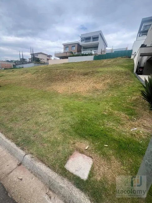 Foto 1 de Terreno / Lote à venda, 490m2 em Santana De Parnaiba - SP