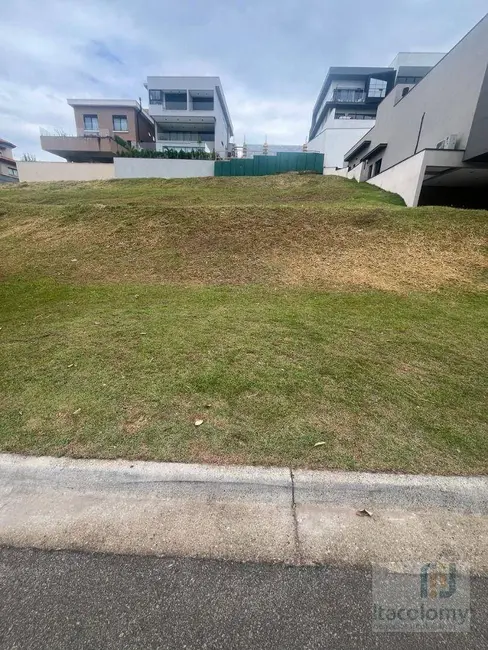 Foto 2 de Terreno / Lote à venda, 490m2 em Santana De Parnaiba - SP