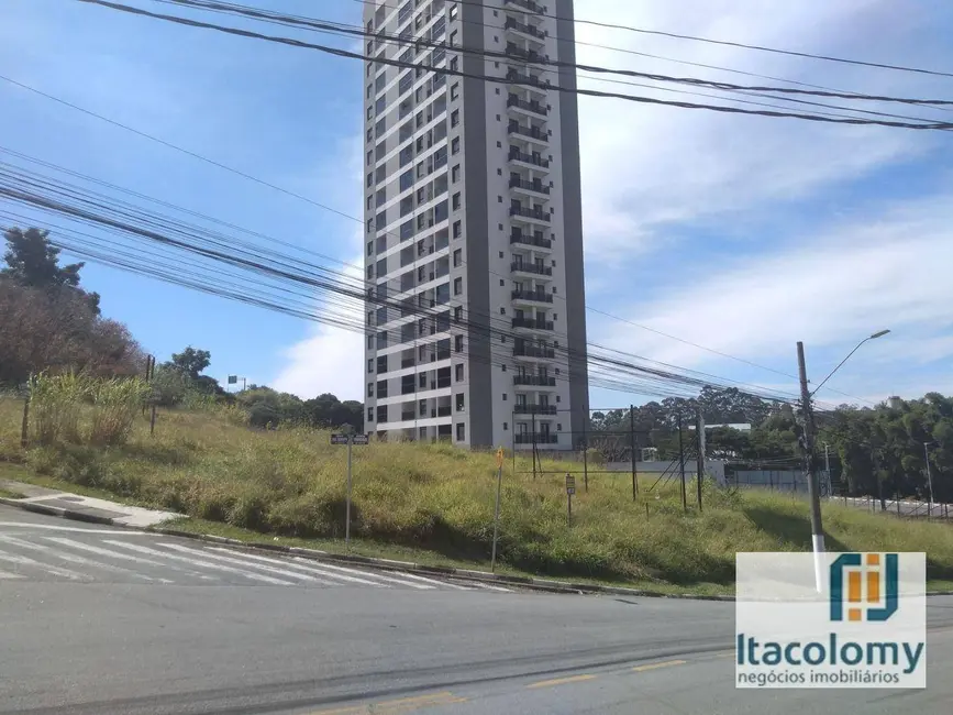 Foto 1 de Terreno / Lote à venda, 870m2 em Barueri - SP