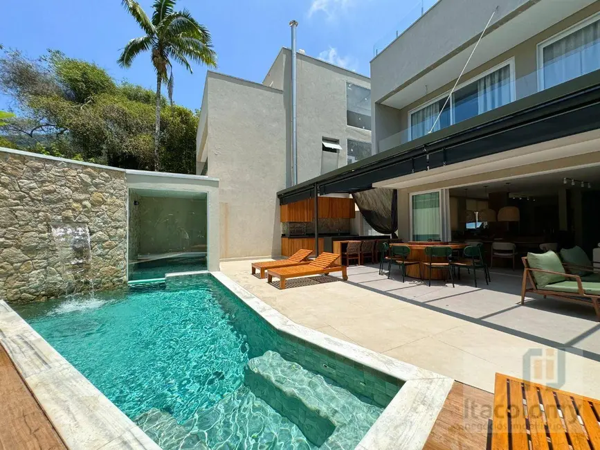 Foto 1 de Casa de Condomínio com 6 quartos à venda, 300m2 em Sao Sebastiao - SP